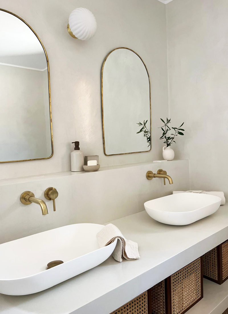 Salle de bains complète à Lège-Cap-Ferret avec carrelage